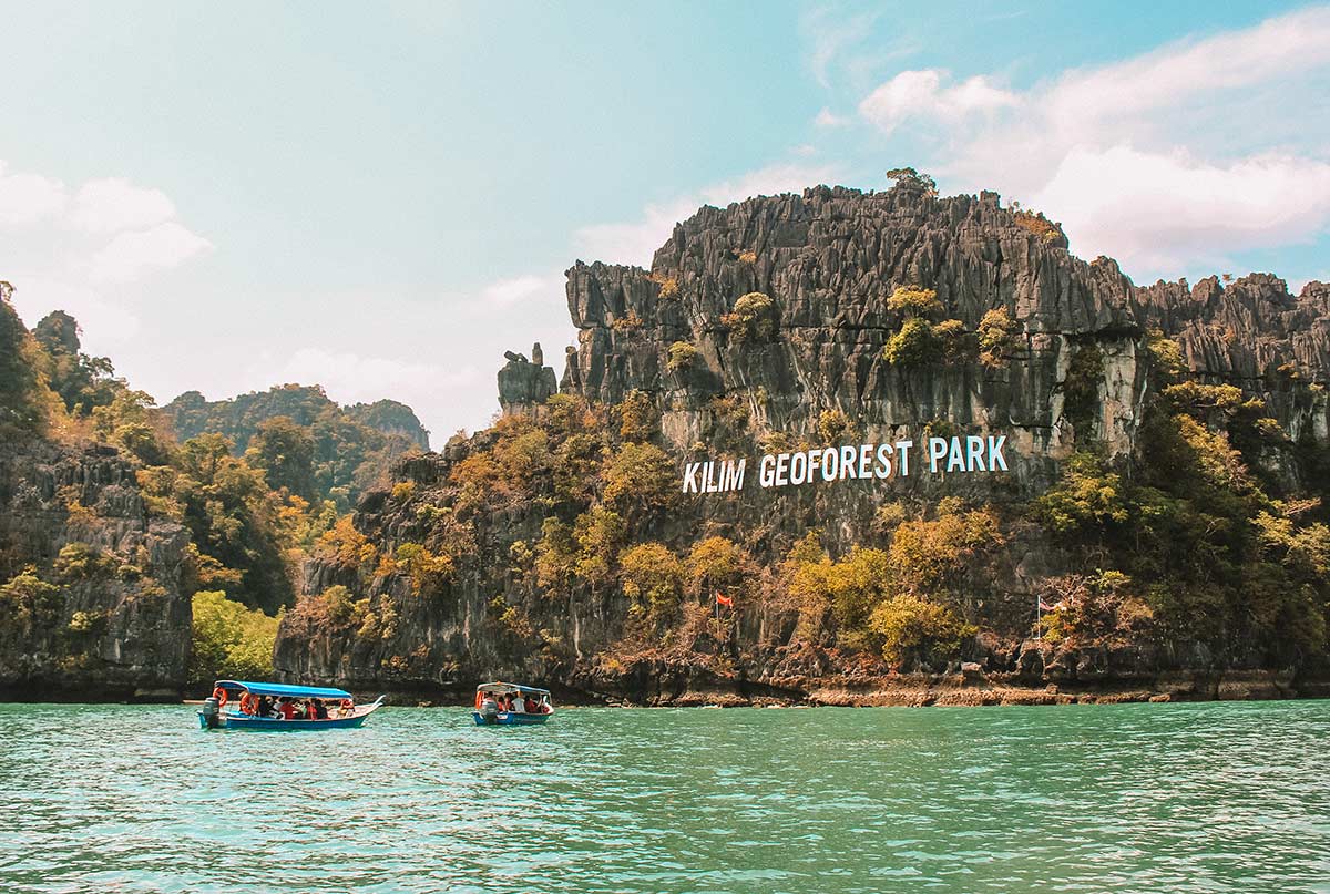 Jelajahi Mangrove Langkawi: Tur Ekowisata yang Memukau